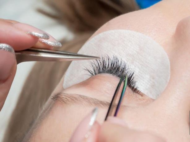 Lash Removal